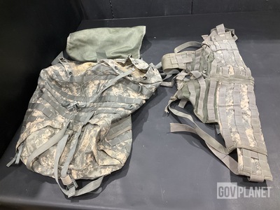 (43) Fighting Load Carriers & (17) Large Field Rucksacks