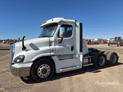2019 Freightliner Cascadia 125 6x4 T/A Day Cab Truck Tractor