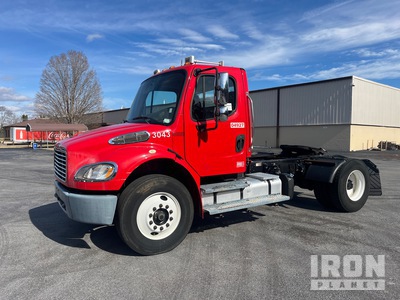 2015 Freightliner M2 106 4x2 S/A Day Cab Truck Tractor