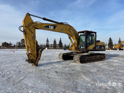 2006 Cat 325C حفارة بجنزير