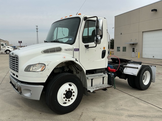 2016 Freightliner M2 106 4x2 S/A Day Cab Truck Tractor