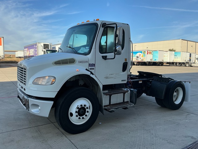 2014 Freightliner M2 106 4x2 S/A Day Cab Truck Tractor