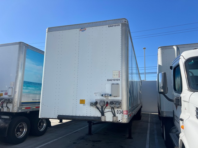 2010 Utility VS2DX 48 ft x 102 in T/A Van Trailer