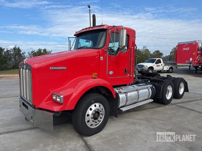 2013 Kenworth T800 6x4 T/A Day Cab Truck Tractor