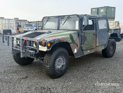 1993 AM General M1097R1 HMMWV 4 Door Soft Top w/Truck Body