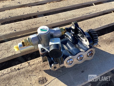 (2) Navistar Defense 1882259C93 Engine Oil Pump Assemblies