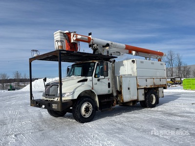 2006 Altec LRV55 55 ft on 2007 International 4400 4x2 Forestry Bucket Truck