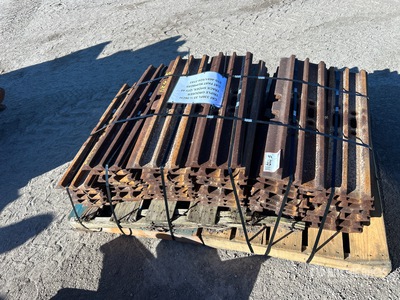 Quantity of (48) 33.5 in Track Shoes - Fits Cat 336FL