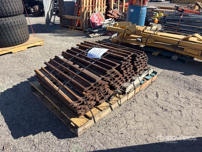 Quantity of (48) 33 1/2 in Track Shoes - Fits Cat 336FL