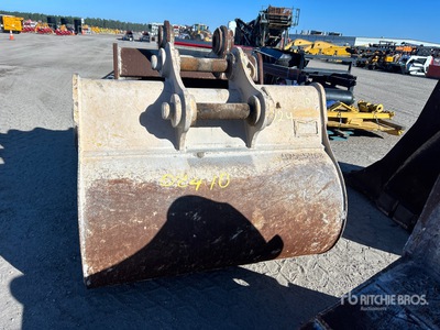 Cat 60 in دلو حفارة