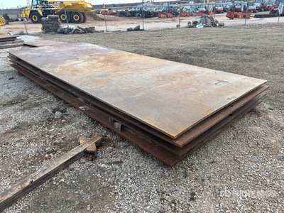 Quantity of (4) 8 ft x 20 ft (1.25 in Thick) Road Placche in metallo