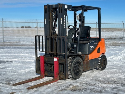2012 Doosan D30S-5 5300 lb Pneumatic Tire Chariot Élévateur
