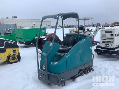 2017 Tennant T16 Ride-On Electric Floor Scrubber