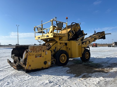2009 Weiler E1250A Wheel Asphalt Transfer Machine