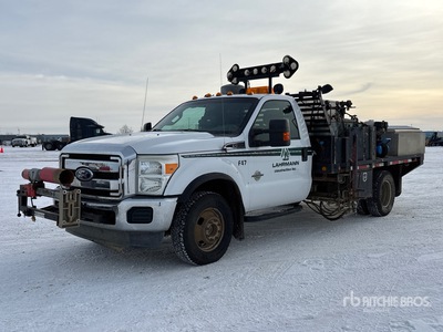 2011 Ford F-350 XLT 4x4 Verf striping vrachtwagen