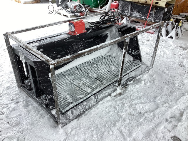 Raytree RMVB78 78" Vibrating Bucket - Unused