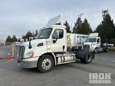 2013 Freightliner Cascadia 113 4x2 Cabina per trattore stradale 2 assi