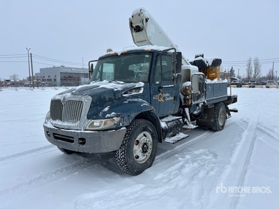 2002 Terex Hi-Ranger TE403HL 50 ft on 2003 International 4400 4x2 Bucket Truck