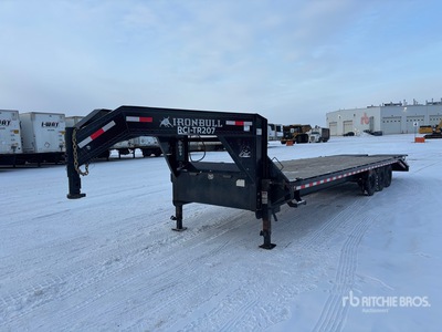 2022 Iron Bull 30 ft Tri/A Gooseneck Remolque Portamaquinaria