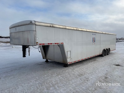 2024 Forest River 44 ft Tri/A Gooseneck Remorque fermée