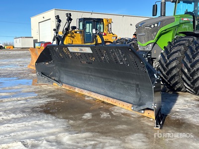 Grouser AG240 220 in Snow 6-Way Planierschild