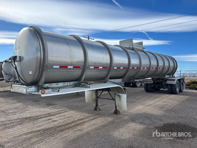 1991 Brenner SS Transport 6700 gal T/A Vacuum Tanker Trailer