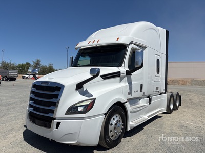 2020 Freightliner Cascadia 126 6x4 T/A Sleeper Truck Tractor