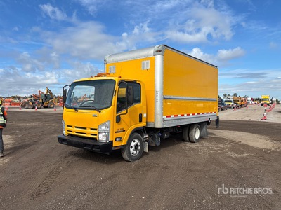 2013 Isuzu NPR 4x2 Camión Utilitario