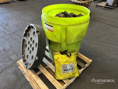 Quantity of Spill Kits مستلزمات السلامة