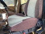 Cab with Seats/armrests