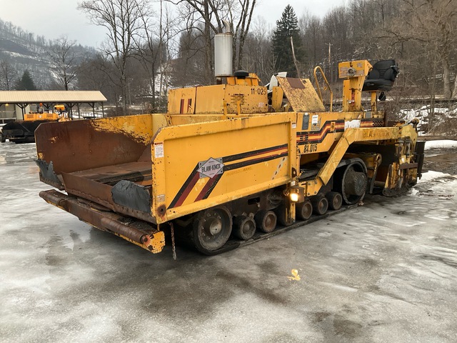 Blaw-Knox PF-5510 Track Asphalt Paver