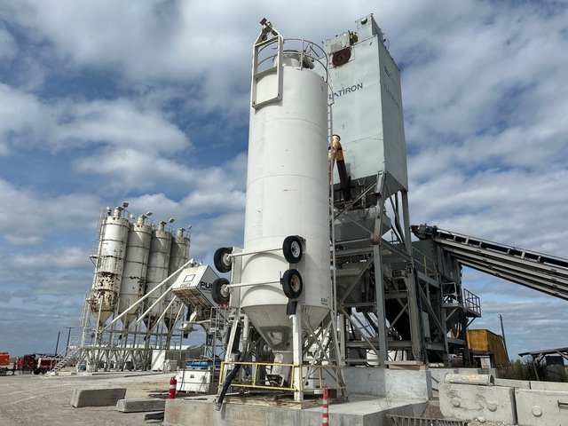 Belgrade 350 T/A Cement Silo Trailer