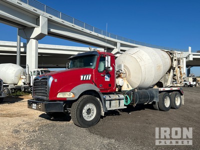 2018 Mack Granite 64BR 6x4 Camion mélangeur