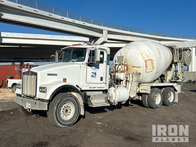 2005 Kenworth W900B Wide Hood 8x4 Camion mélangeur