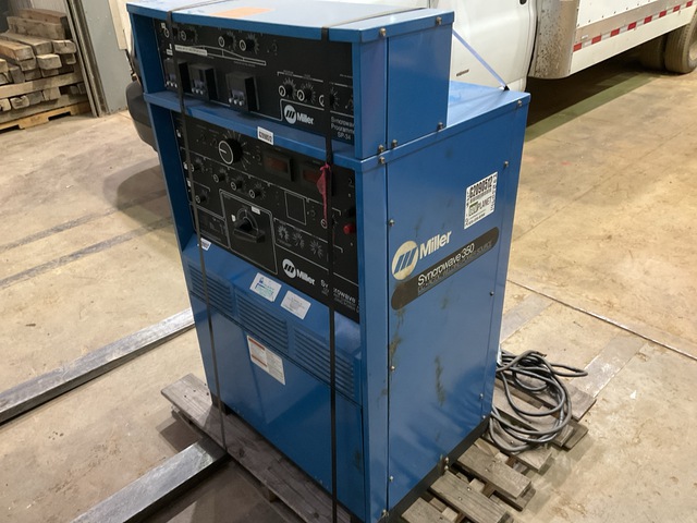 Miller SYNCROWAVE 350 Electric Welder