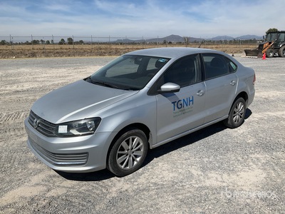 2017 Volkswagen Vento Automovil / سيارة