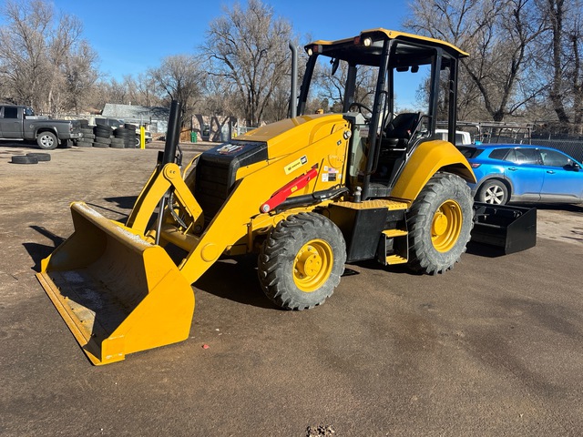 2023 Cat 415 IL 4x4 Landscape Loader