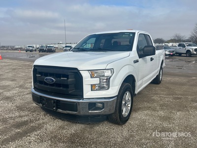 2015 Ford F-150 XL 4x2 Crew Cab Pickup