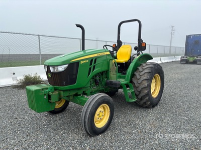 2019 John Deere 5045E 2WD tractor utilitario