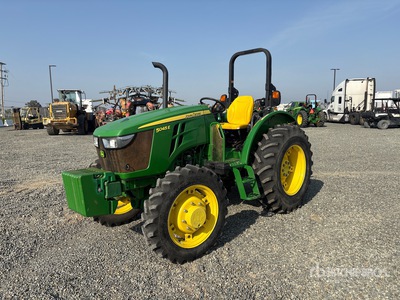 2019 John Deere 5045E 4WD Trattore da giardinaggio
