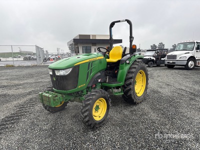2015 John Deere 4052R 4WD Utility Tractor