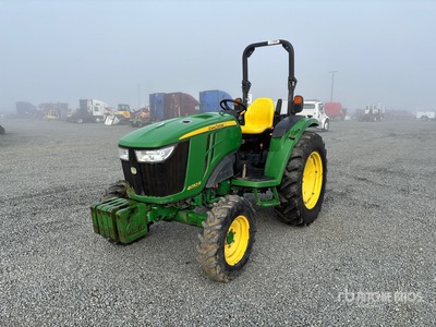 2015 John Deere 4052R 4WD Utility Tractor