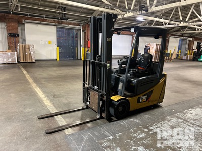 2020 Cat MH 2ET4000 3660 lb Electric Forklift