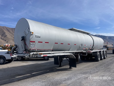 1996 Polar 4800 gal Tri/A Trailer cisterna