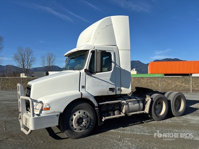 2009 Volvo VNM 6x4 Day Cab Prime Mover