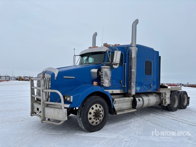 2013 Kenworth T800 6x4 T/A Sleeper Truck Tractor