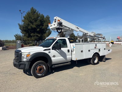 2015 Ford F-550 4x2 Camion para colocar cables