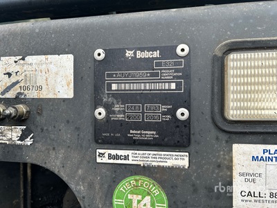 2016 Bobcat MX E32 Mini Excavator