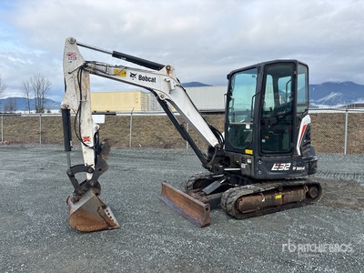 2019 Bobcat E32 を見 Mini Excavator