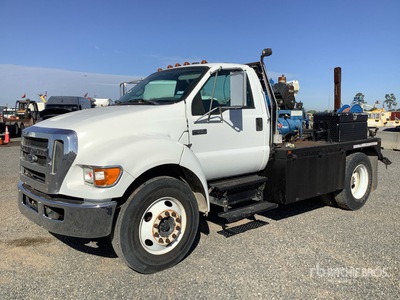 2006 Ford F-650 4x2 Service Truck